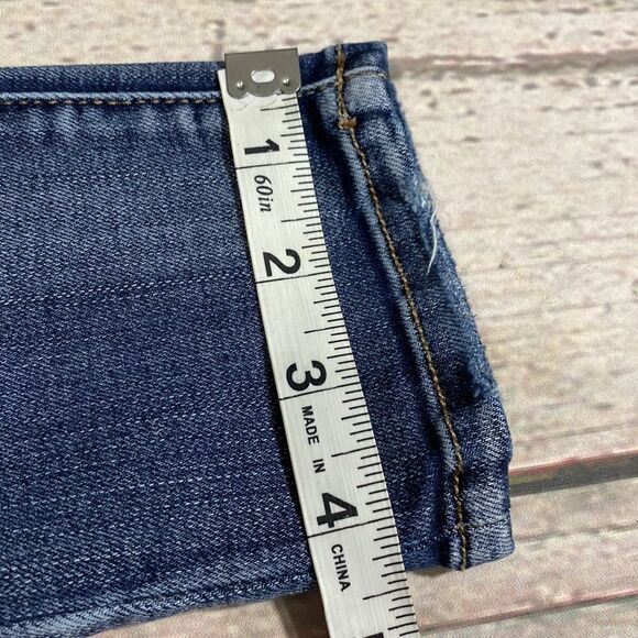 AEO Hi-Rise Jegging Ripped Patched Jeans - Picture 10 of 10